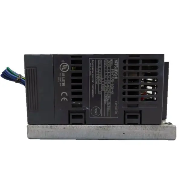 日本製 三菱 FR-D720-100-NA FR-D700 シリーズ VFD