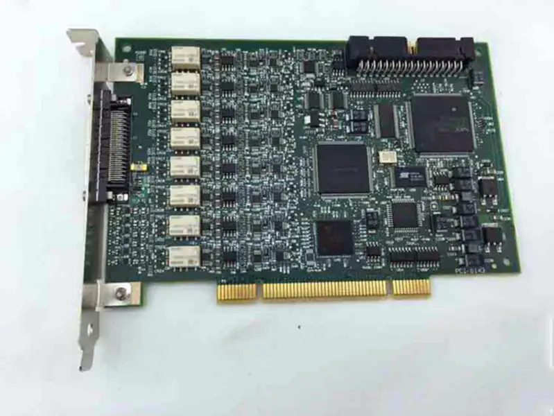 NI PCI-6143 778913-01 DAQカード、8チャンネル16ビット同時サンプリング