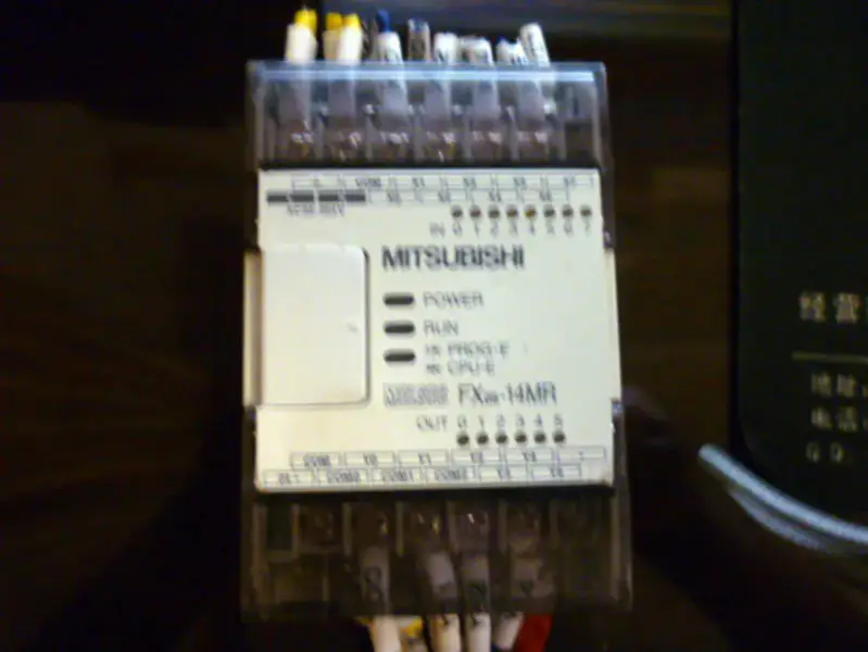 三菱 PLC FX0S-14MR