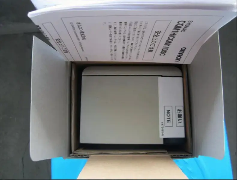 オムロンCQM1-PA206