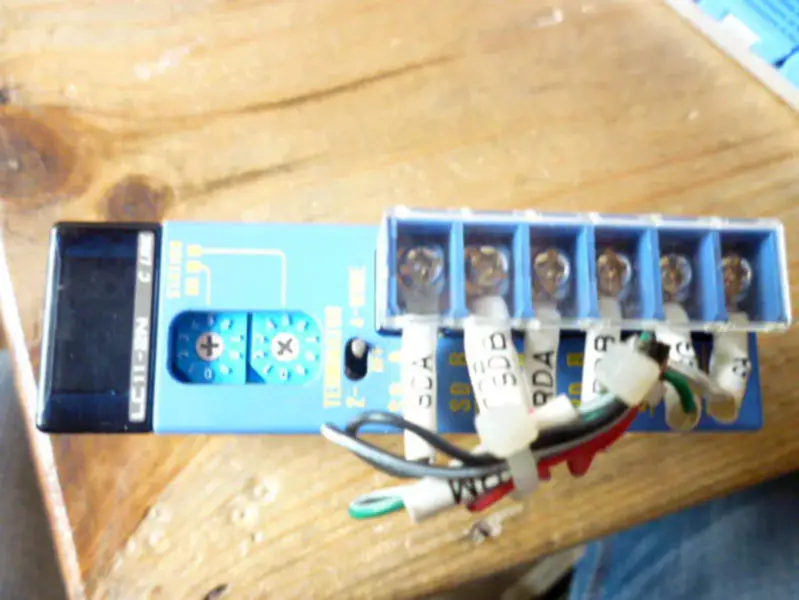 横河電機 PLC F3LC11-2N