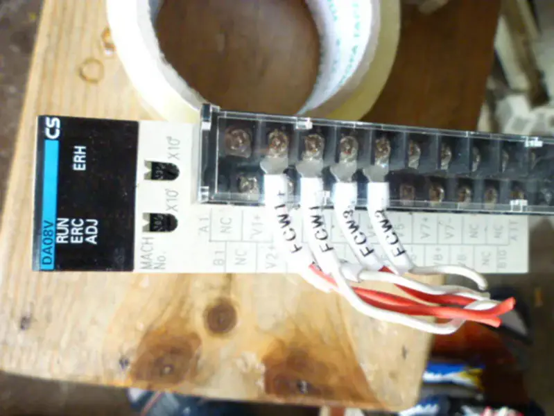 オムロン PLC CS1W-DA08V