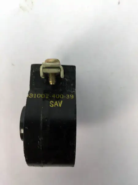 スクエアD 31002-400-39