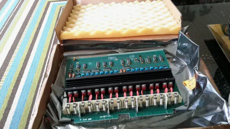 アレン・ブラドリー 7300UOJ1