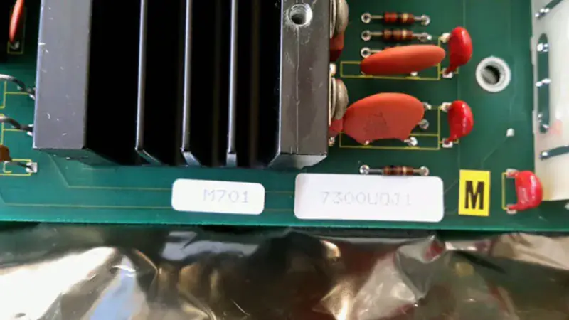 アレン・ブラドリー 7300UOJ1