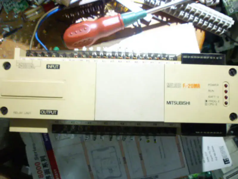 三菱 PLC F1-20MR