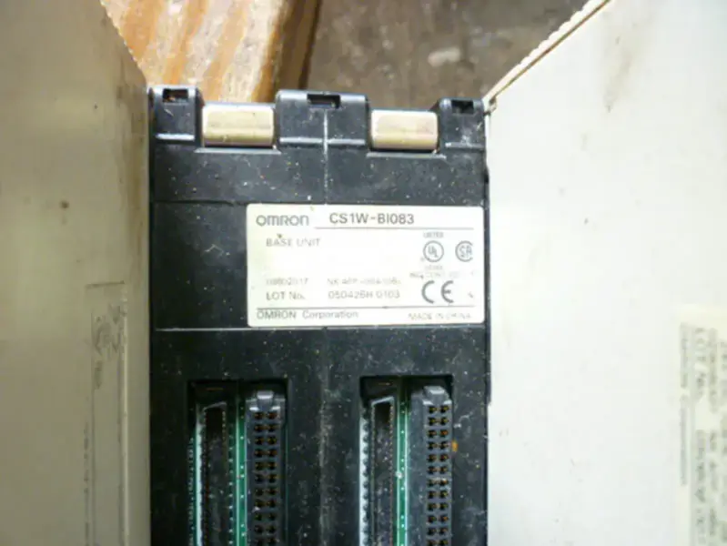 オムロン PLC CS1W-BI083