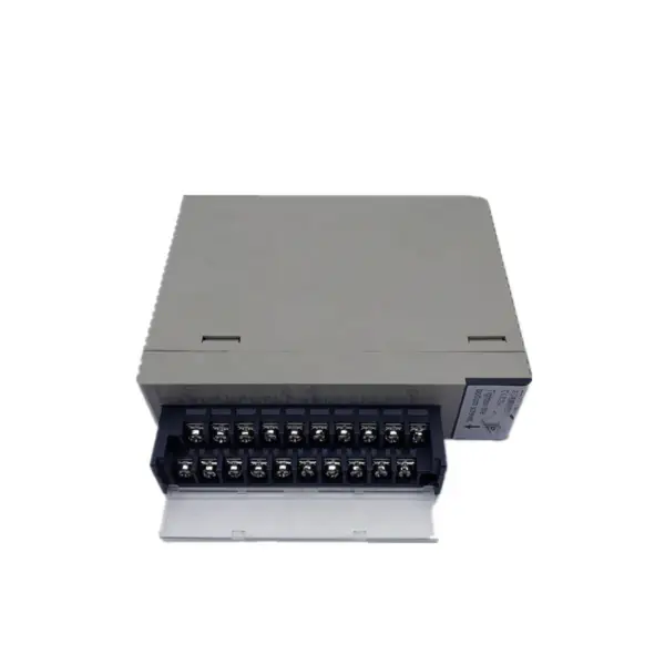 オートメーション部品 PLC CS1W-OC211 オムロン出力モジュール 120-240V
