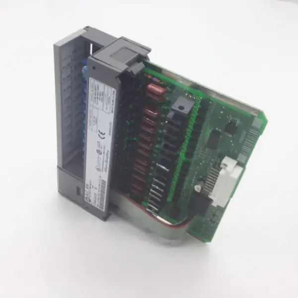 アレン・ブラドリー 1500 ディスプレイモ ジュール 1746-HCA 1746HCA