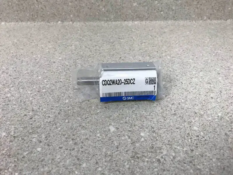 SMC CDQ2WA20-25Dcz