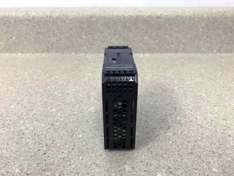 オムロン S8VK-G03005