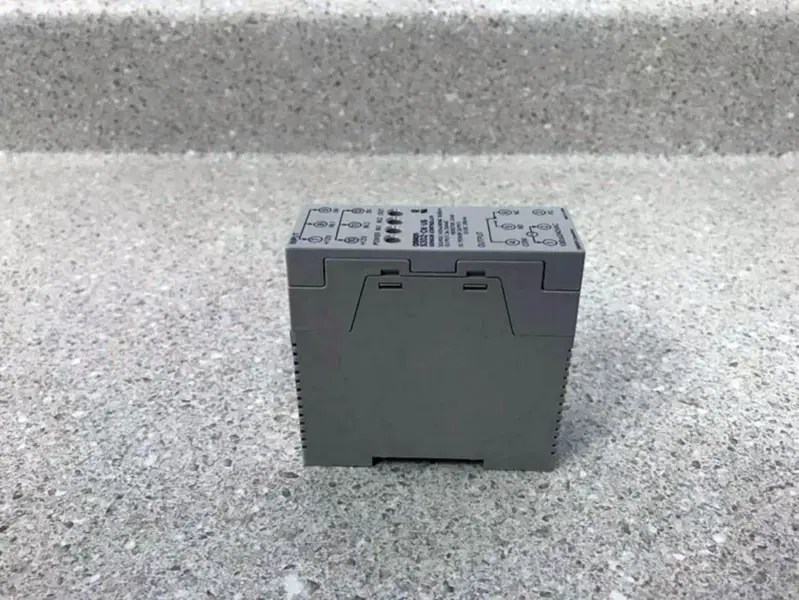 オムロン S3D2-CK-US