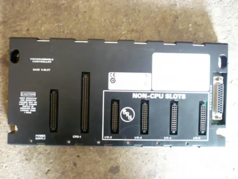 GE ファナック PLC 90-30 シリーズ IC693CHS397M
