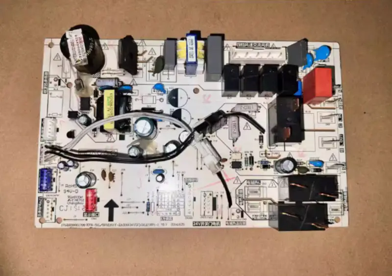 Midea のエアコンのキャビネットの機械制御板 KFR-51L/BP2DN1Y-ZA300 回路 PCB 17122200001799