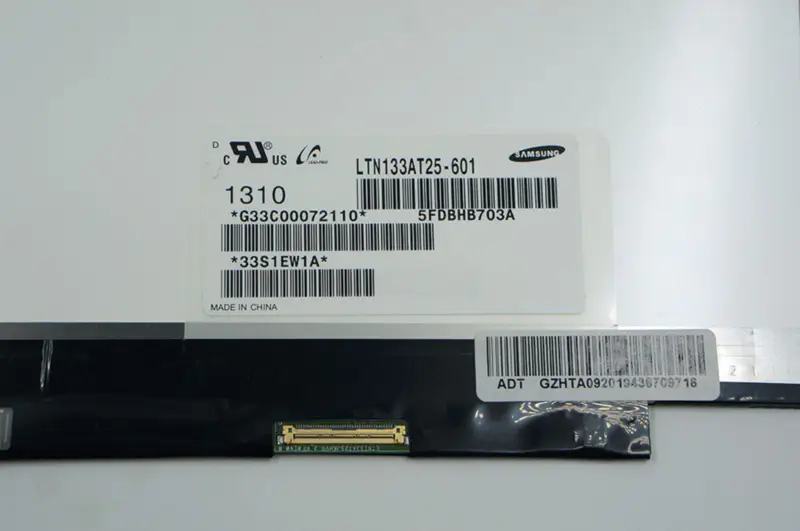 東芝 R700 Z835 Z830 Z930 Z935 LED LCD スクリーンのための 13.3 インチ LCD LTN133AT25 LTN133AT25-501 601 LTN133AT25-T01