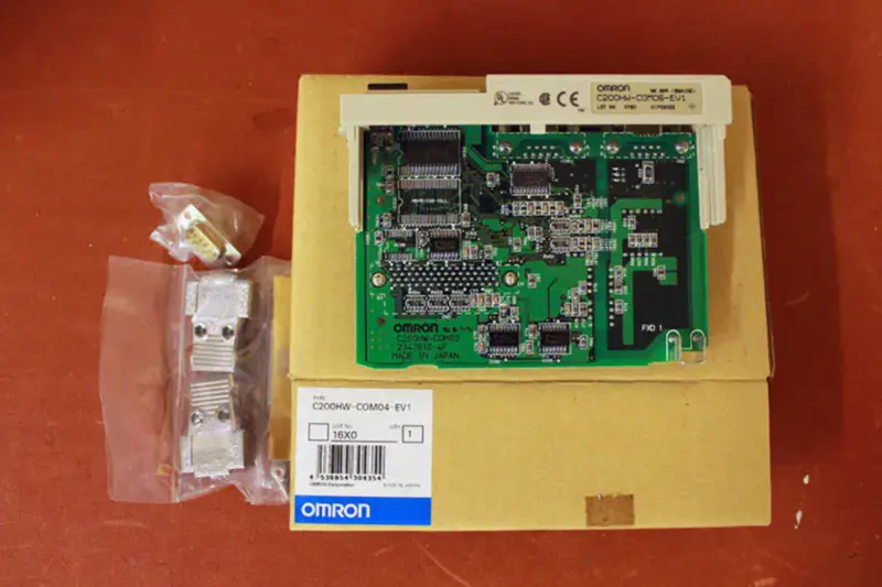 オムロン C200HW-COM04-EV1