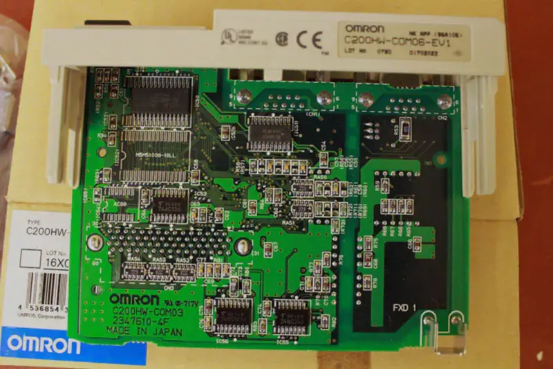 オムロン C200HW-COM04-EV1