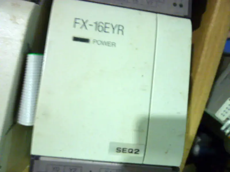 三菱 PLC FX-16EYR
