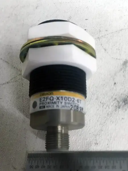 オムロン e2fq-x10d2-6t