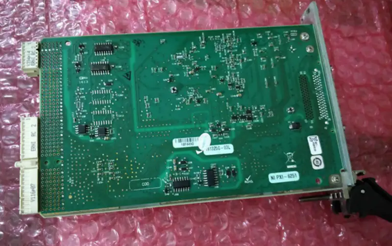 NI PXI-6251 PXI高速DAQカード