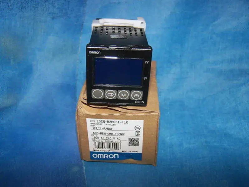 オムロン E5CN-R2H03T-FLK