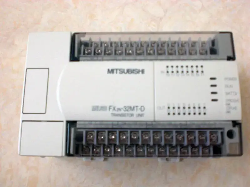 三菱 FX2N-32MT-D