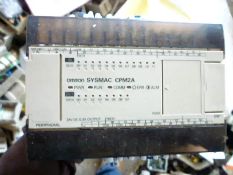 オムロンPLC CPM2A-20CDR-A