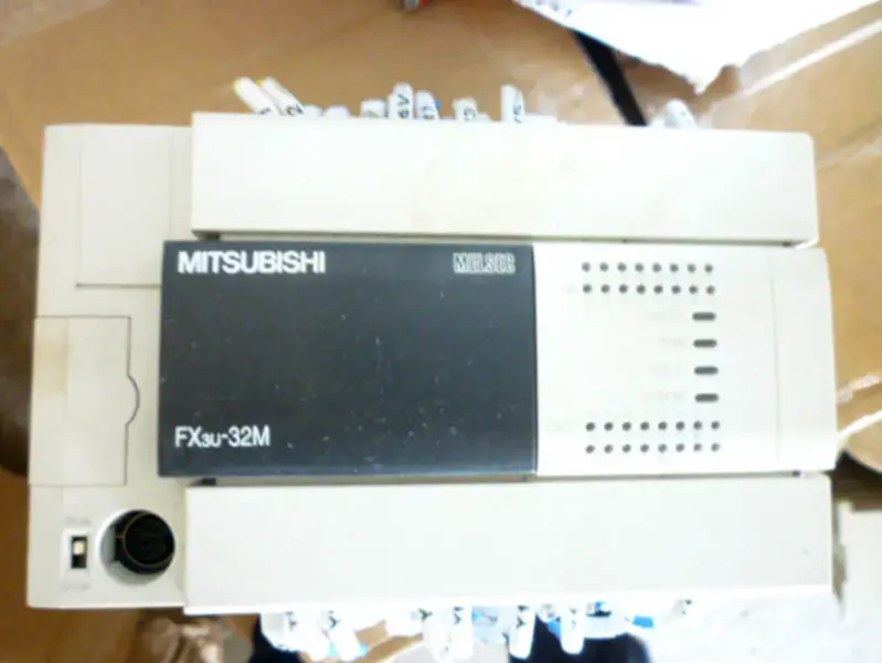 三菱 PLC FX3U-32MT/ES
