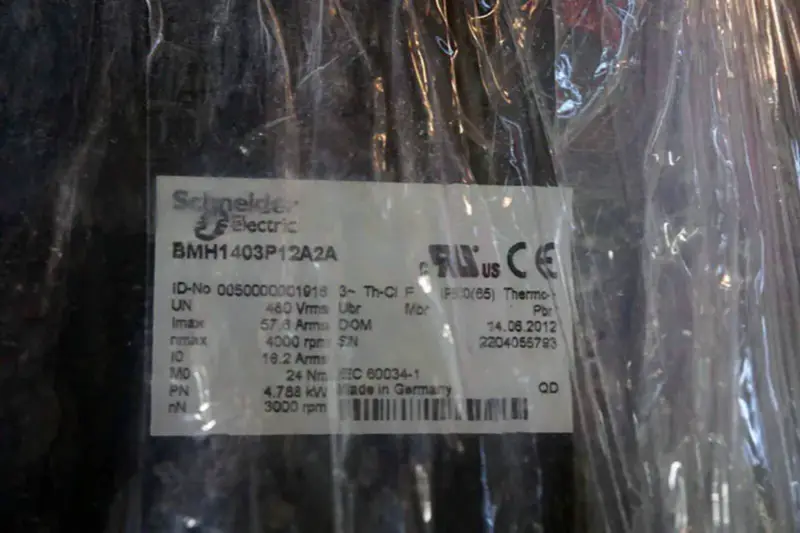 シュナイダー BMH1403P12A2A BMH1403P12A2A
