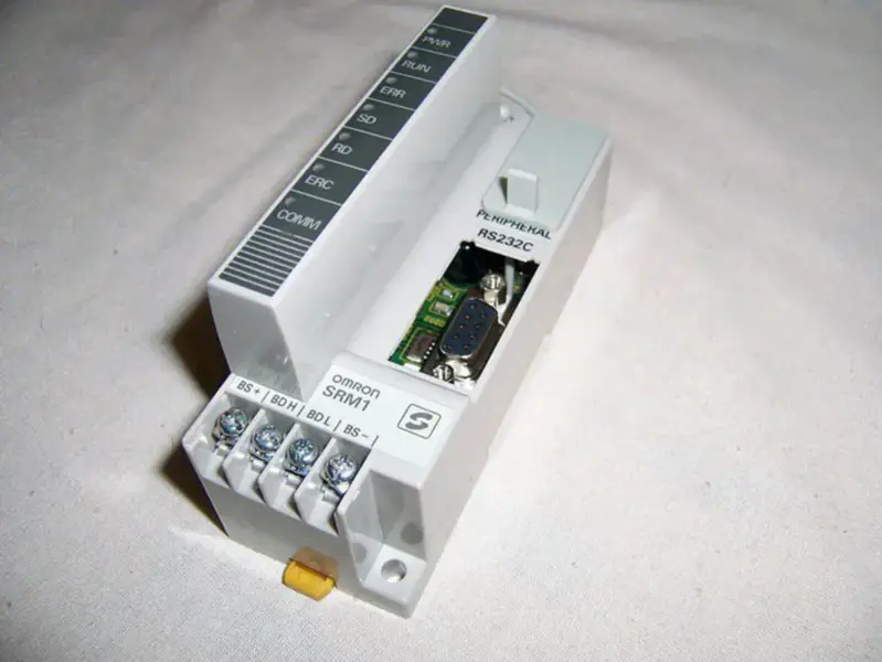 オムロン SRM1-C02-V2