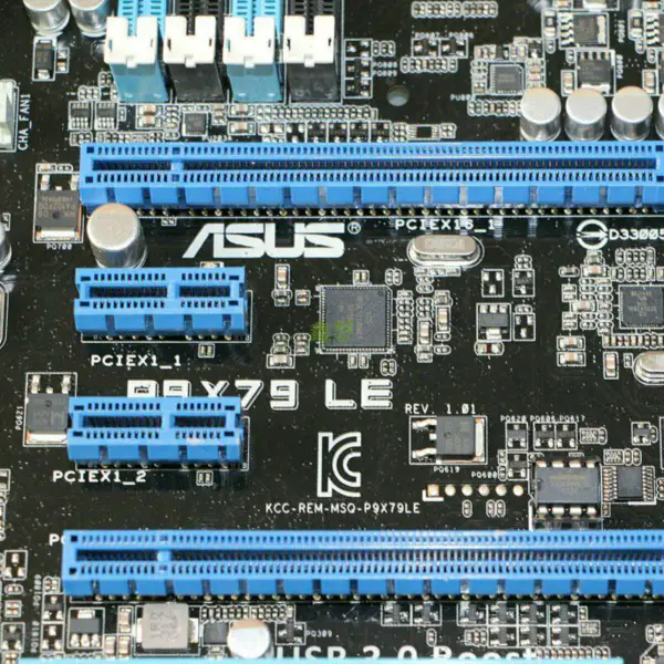 Asus P9X79LEマザーボード