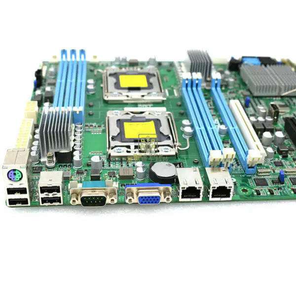Asus Z9NA-D6C マザーボード
