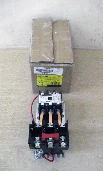 スクエアD 8911DPSO13V02