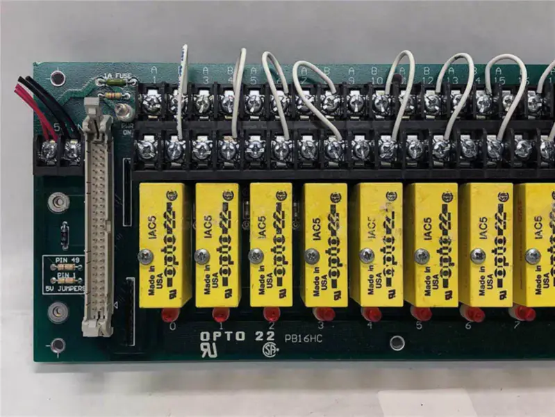 オプト22 PB16HC