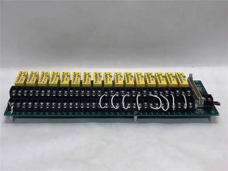 オプト22 PB16HC