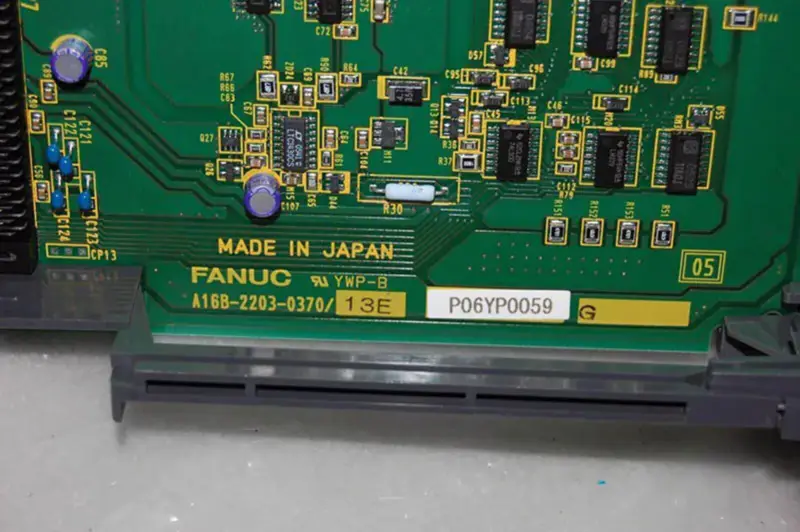 ファナック A16B-2203-0370