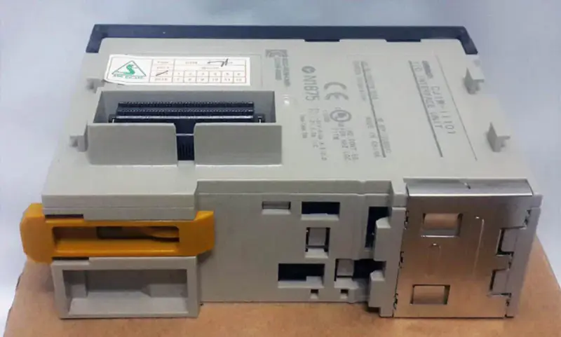 オムロン CJ1W-II101
