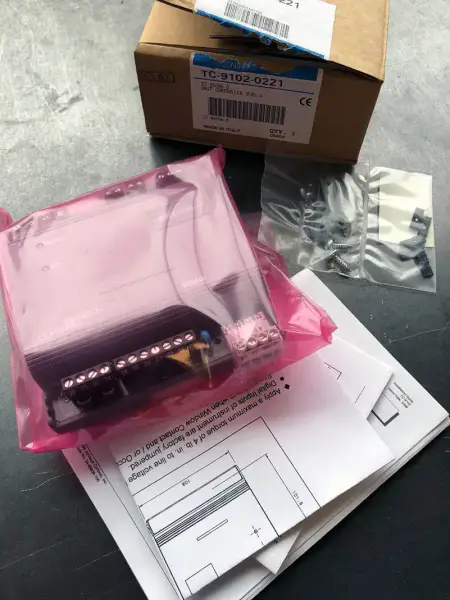 ジョンソンコントロールズ TC-9102-0221