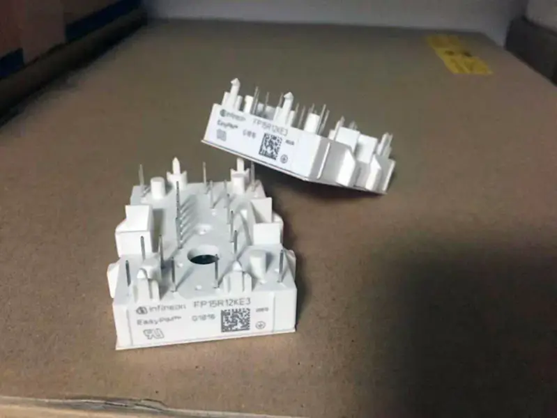 インフィニオンFP15R12KE3