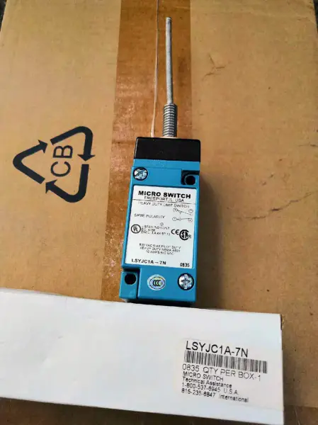HONEYWELL LSYJC1A-7N PLCモジュール