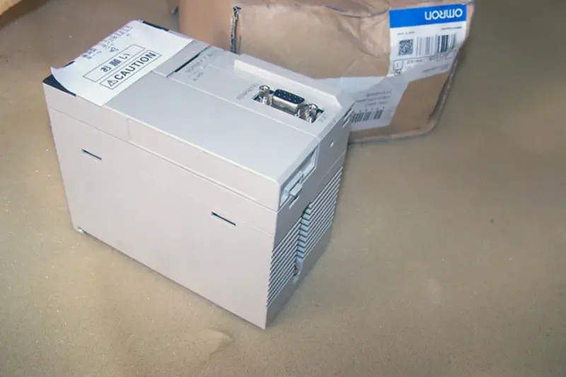 オムロン CS1G-CPU44H