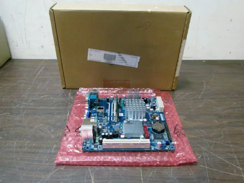 アドバンテック AIMB-210G2 AIMB-210G2-PBA2E