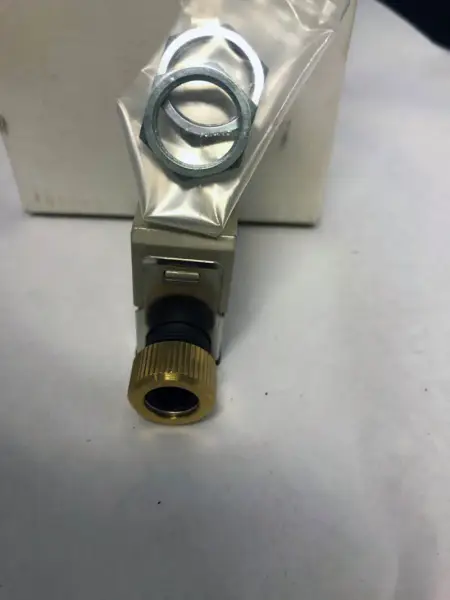 オムロン D4E-2A20N