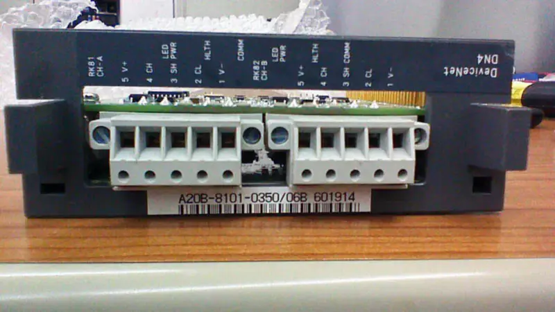 ファナック A20B-8101-0350/06B