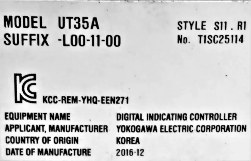 横河電機 UT35A-L00-11-00