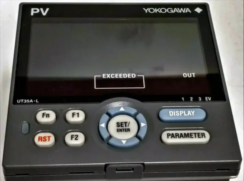 横河電機 UT35A-L00-11-00