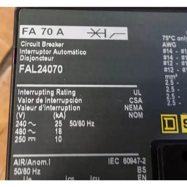 スクエアD FAL24070