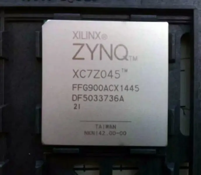 ザイリンクス XC7Z045-2FFG900I