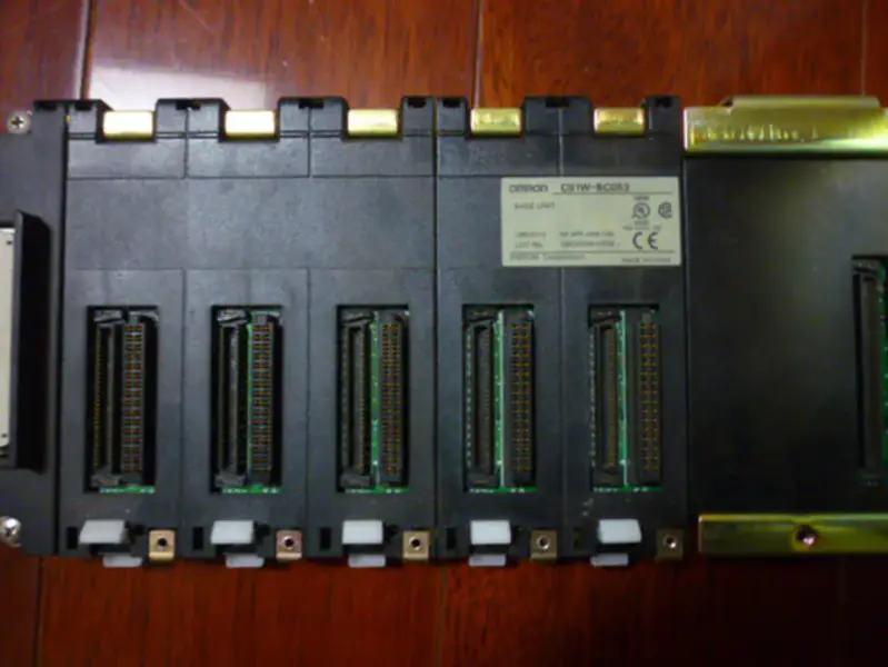 オムロン PLC CS1W-BC053