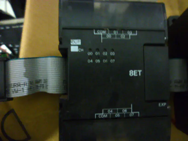 オムロン PLC CP1W-8ED
